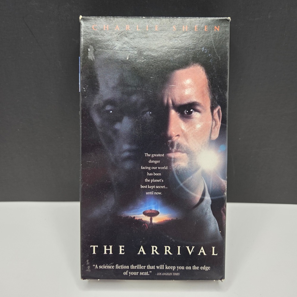 The Arrival VHS Movie Charlie Sheen 1996 Sci-Fi Thriller Vintage Live Home Video